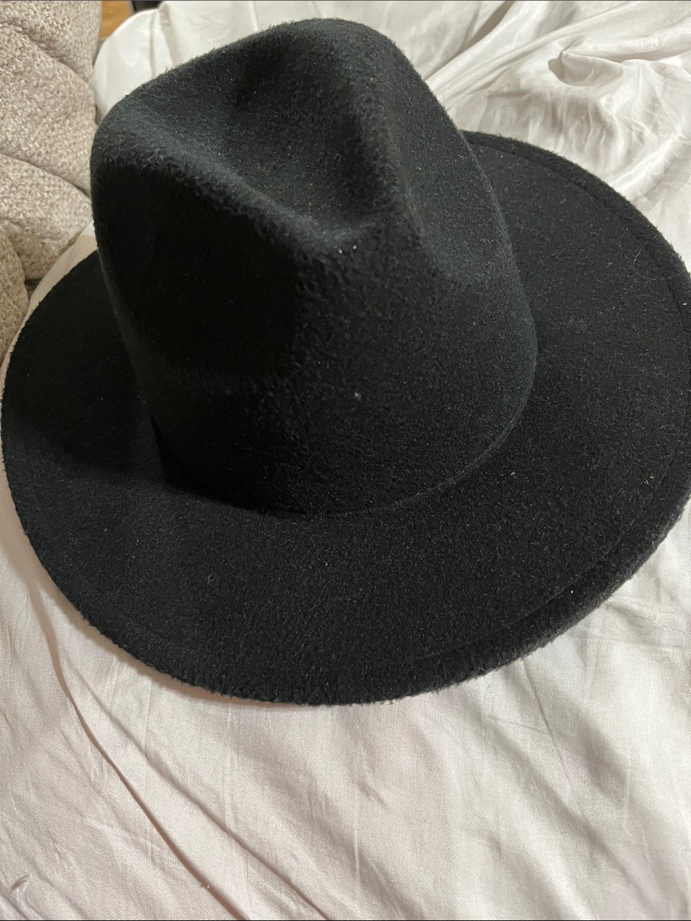 Classic Black Wide-Brim Wool Fedora Hat